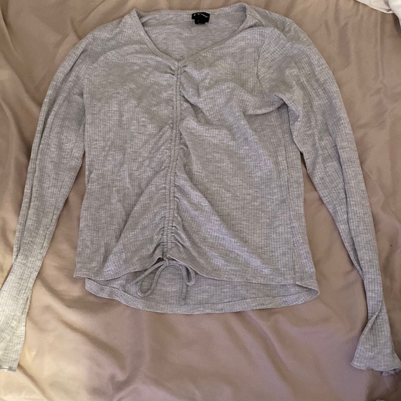 Grey Nice Shirt - Picture 1 of 3